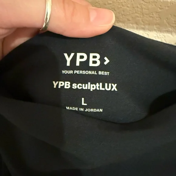 Abercrombie YPB Athletic Set - Picture 4 of 4